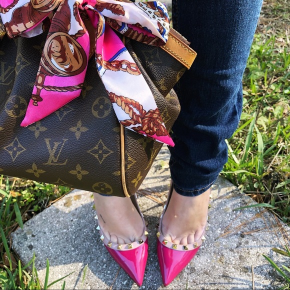 Meet your Posher, Laura! - Picture 2 of 2